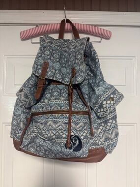 Margaritaville Blue Patterned Drawstring Backpack with Brown Trim